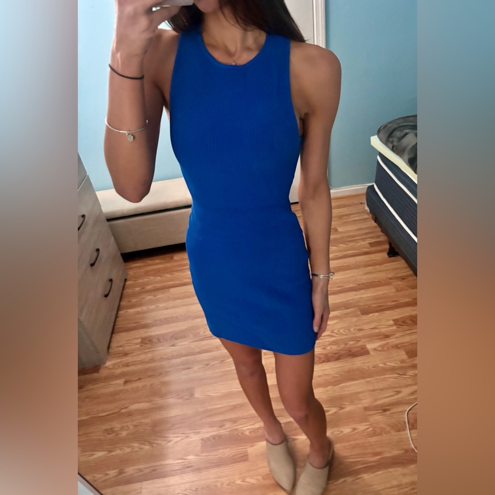 Aritzia Babaton Sculpt Knit Racerback Dress